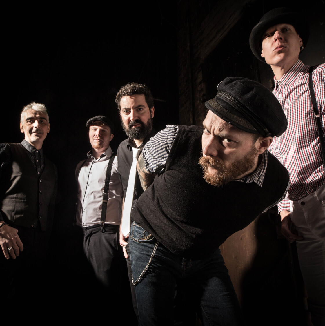 THE MOORINGS Musiktheater Piano